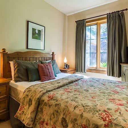 Hotel Equinox - Rvmt Mont-Tremblant Zewnętrze zdjęcie
