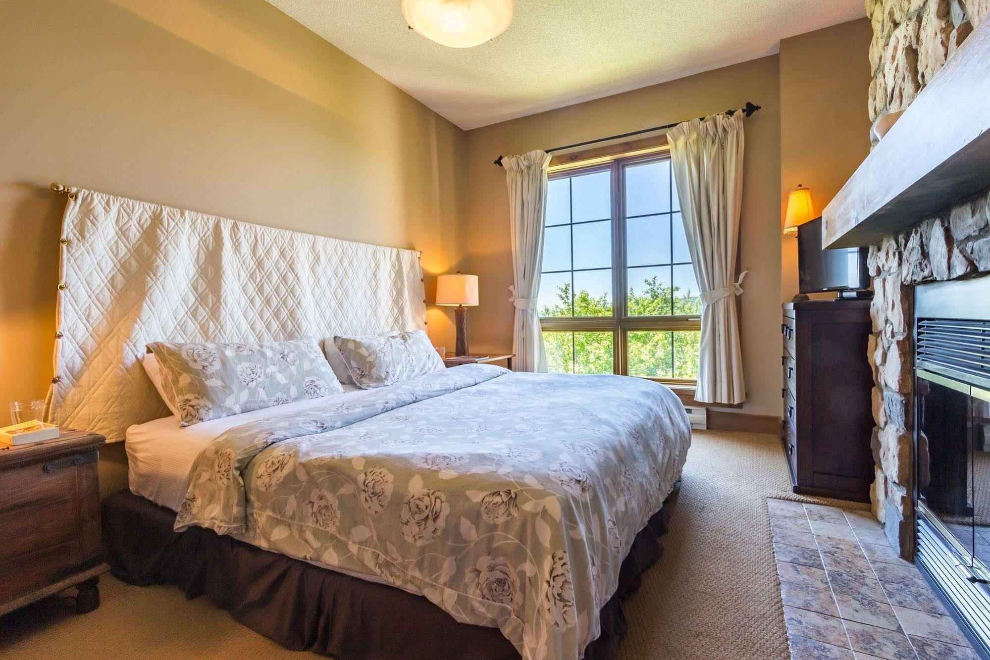 Hotel Equinox - Rvmt Mont-Tremblant Zewnętrze zdjęcie