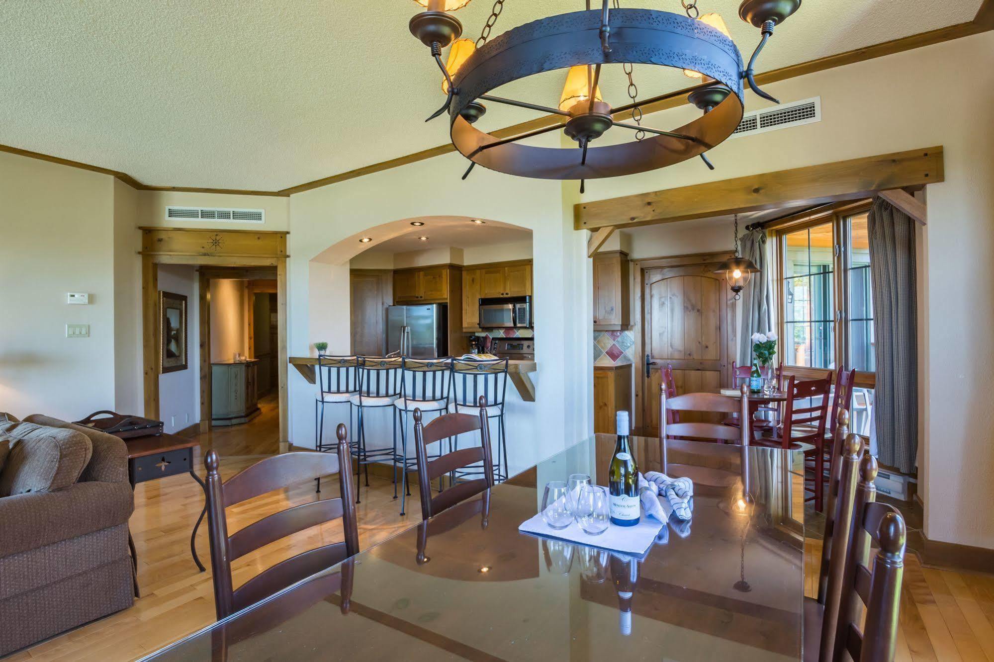 Hotel Equinox - Rvmt Mont-Tremblant Zewnętrze zdjęcie