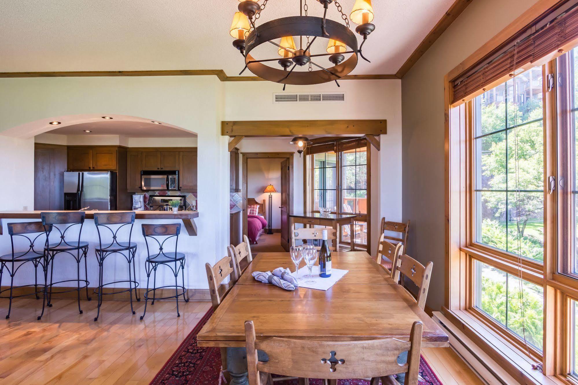 Hotel Equinox - Rvmt Mont-Tremblant Zewnętrze zdjęcie