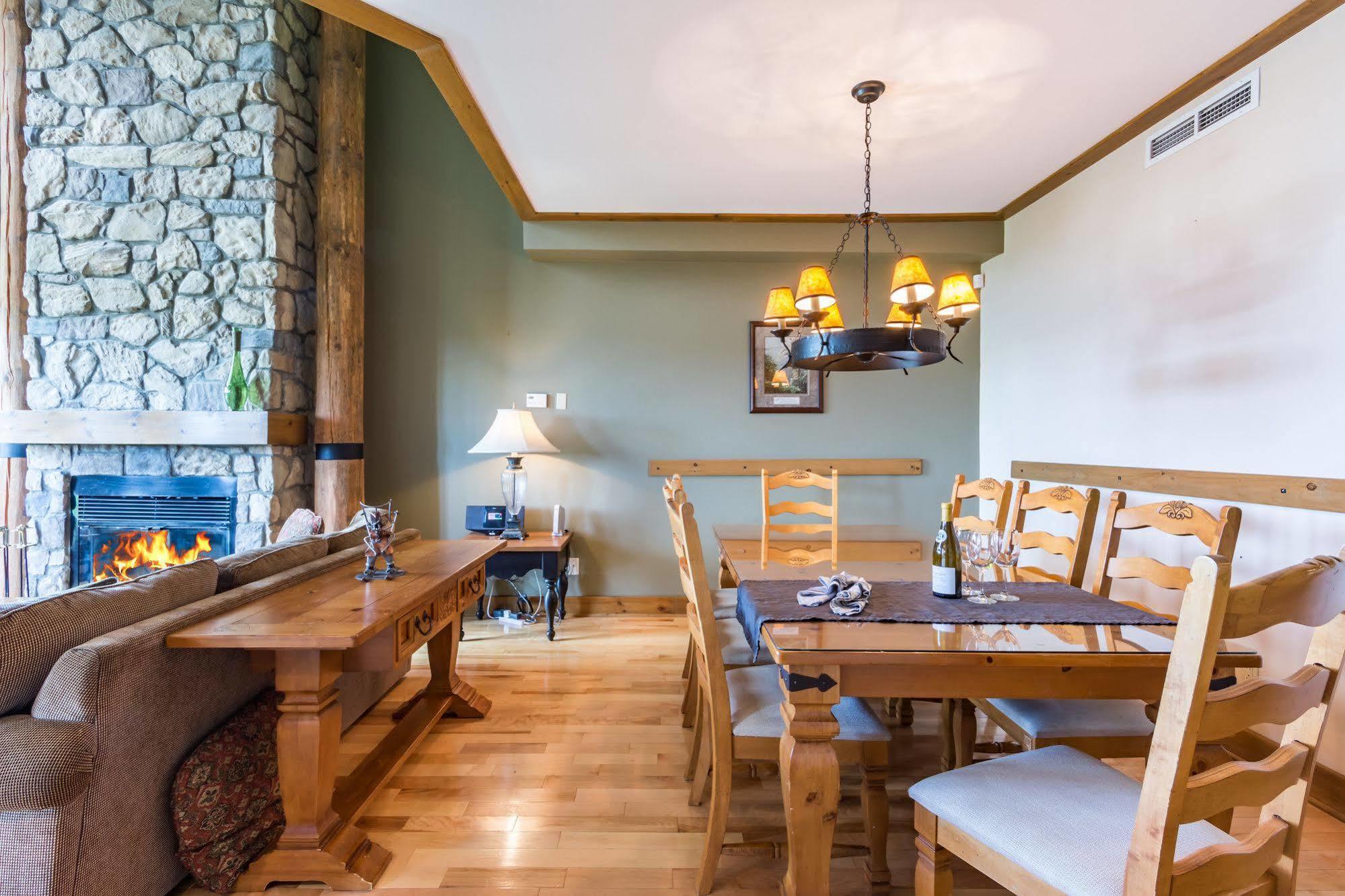 Hotel Equinox - Rvmt Mont-Tremblant Zewnętrze zdjęcie