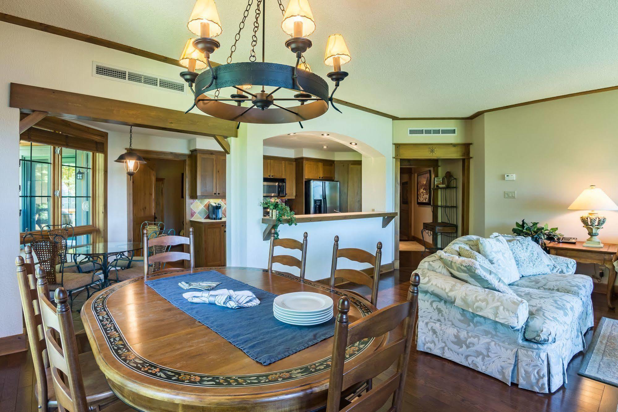 Hotel Equinox - Rvmt Mont-Tremblant Zewnętrze zdjęcie