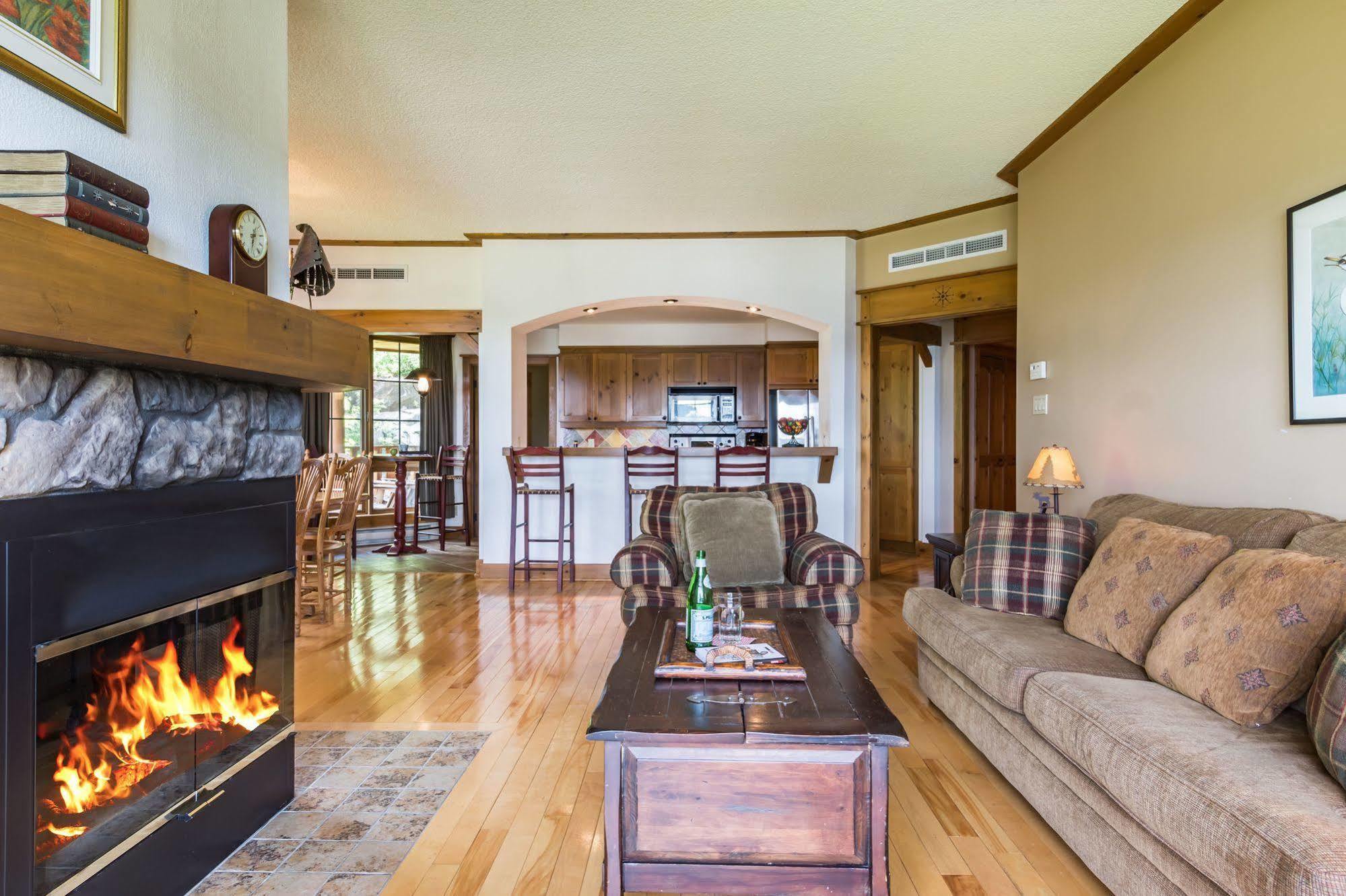Hotel Equinox - Rvmt Mont-Tremblant Zewnętrze zdjęcie